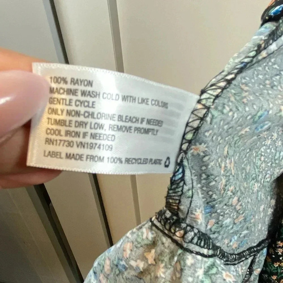 Wild Fable - Black Floral Boho puffy sleeve dress - Large - Picture 5 of 7